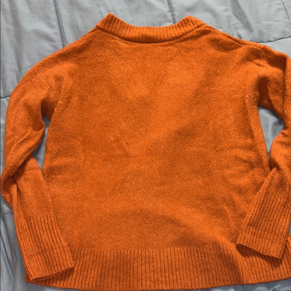 GAP Women's V-Neck Sweater in Rust color - Picture 7 of 7